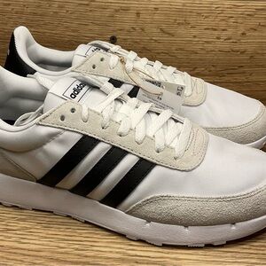 Size 9.5 - adidas Run 60s Retro White